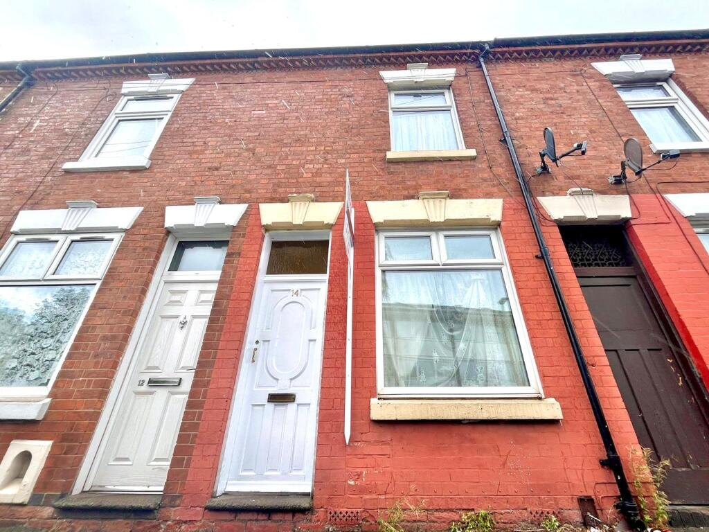 Three Bedroom Terraced House on Dorset Street