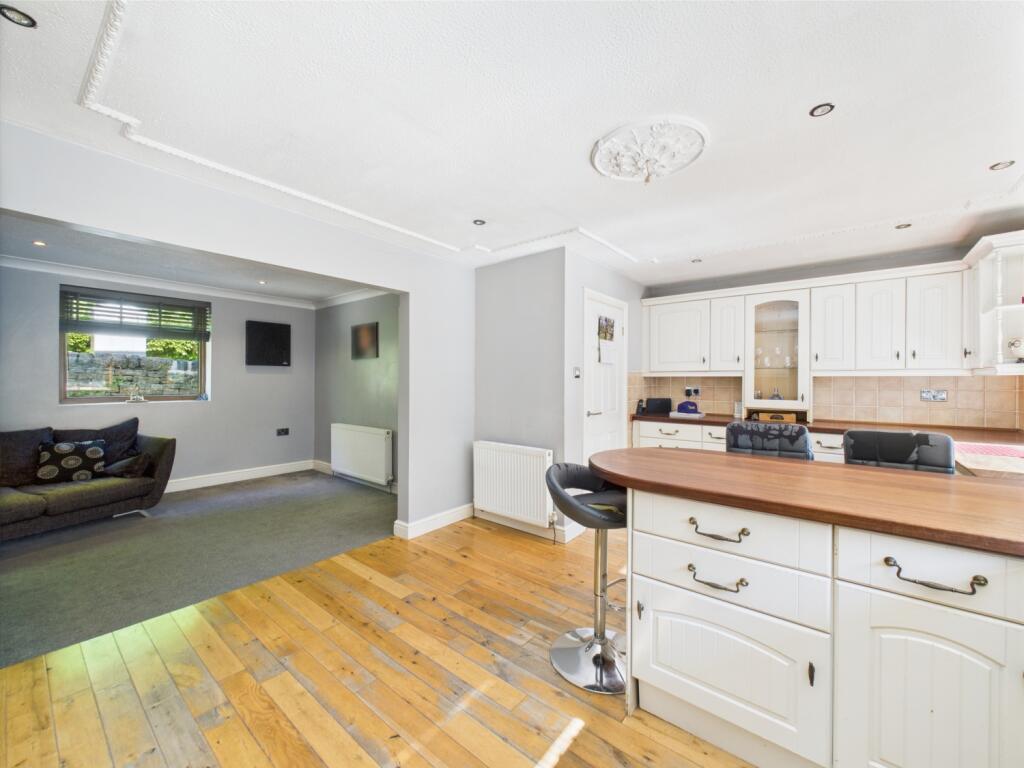 Open Plan Kitchen Diner Family Room