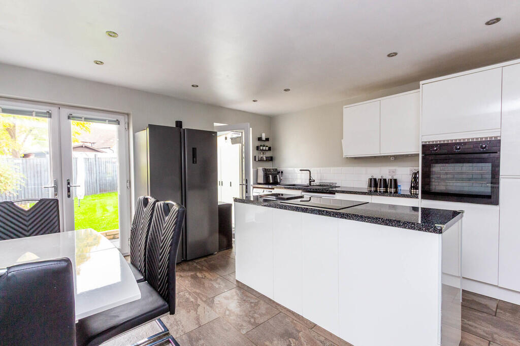 Kitchen/Dining Ro...