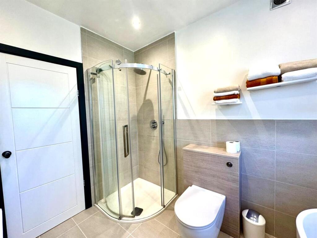 WhatsApp Image 2025-09-25 at 14.53.29 (4).jpeg