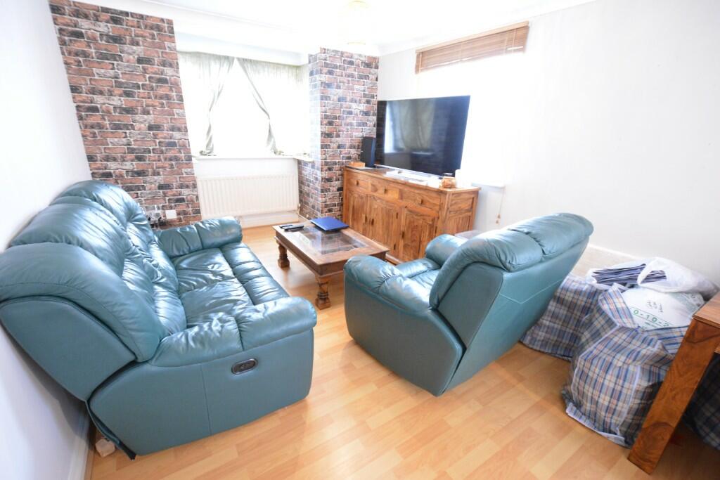 Lounge/Diner: