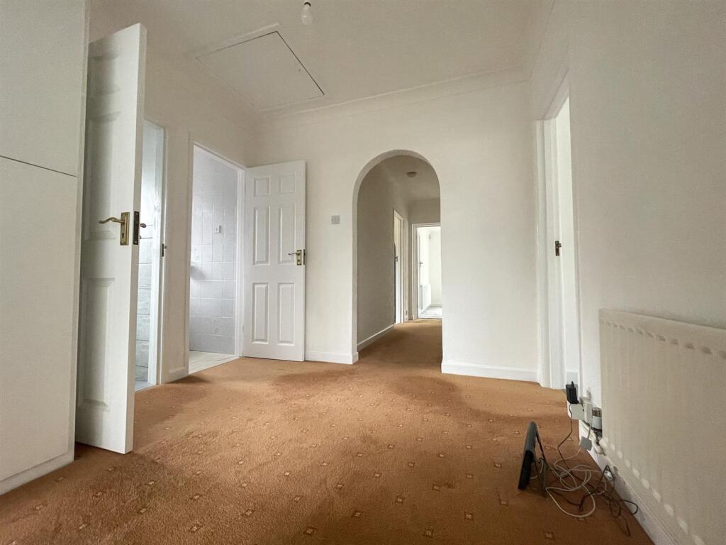 Reception hall.jpg