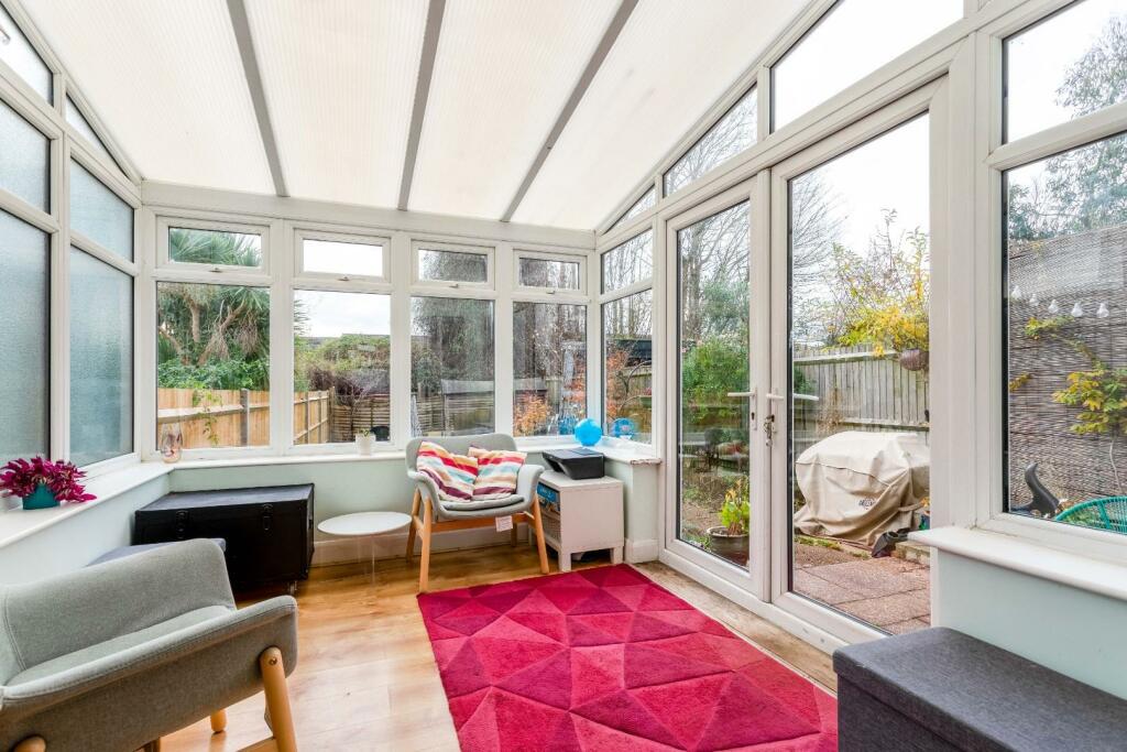 Amherst Crescent-1.jpg
