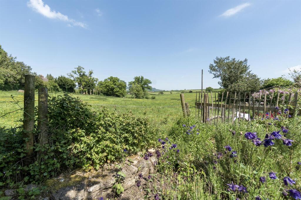 Garlands.45 - Copy - Copy.jpg