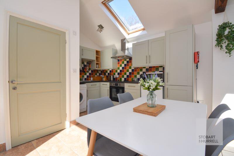 Kitchen Dining Alternative 