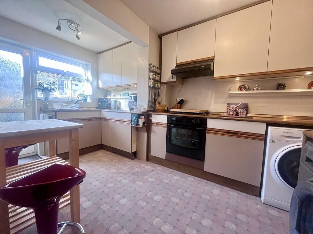 d429770a-ecae-4c6...