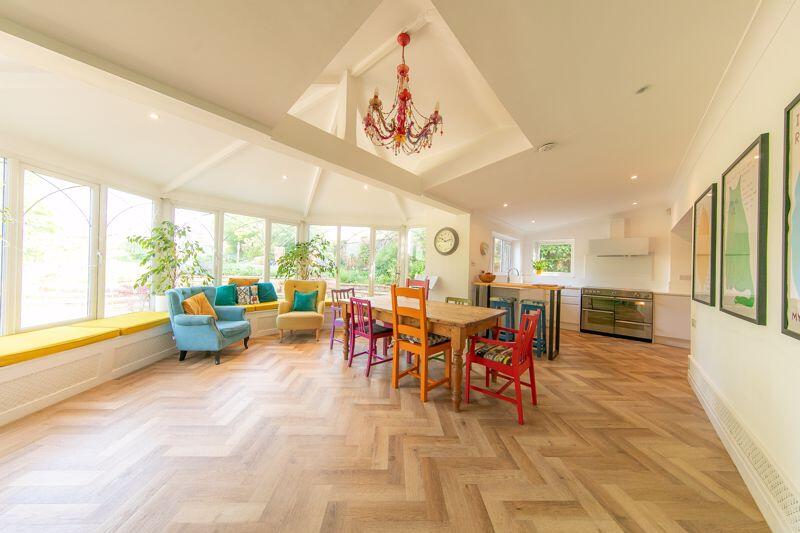 Open plan kitchen, living and dining ...