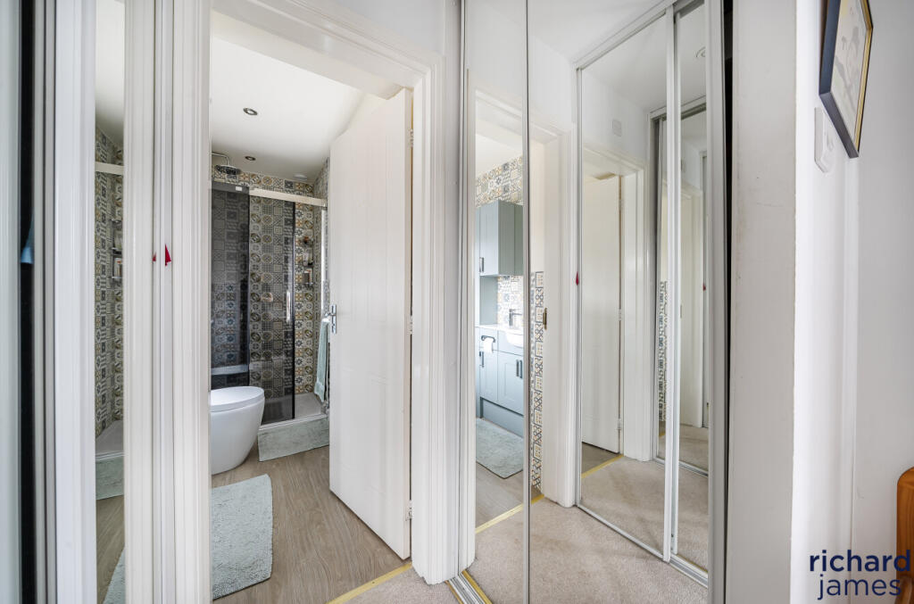 5df3b4af6ed84982922051ff0c98d8ec