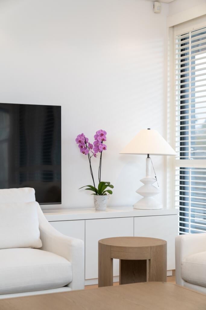 Wycombe Square 1F...