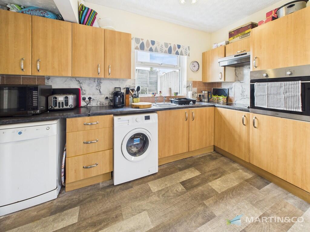 CAM02318G0-PR0477...