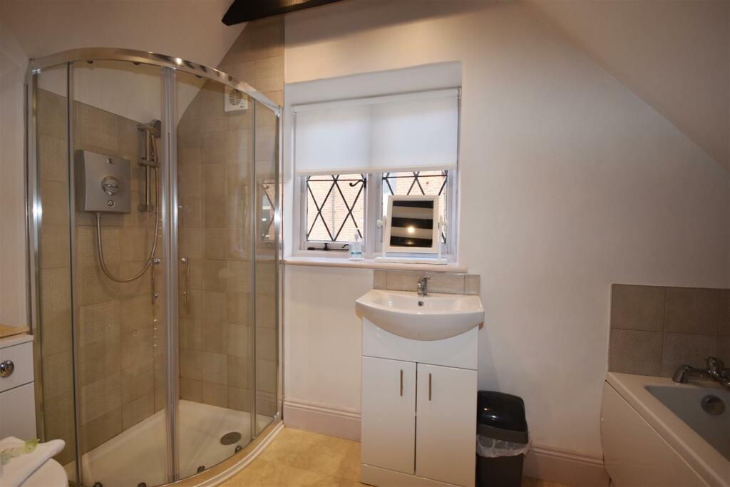 Bath Shower Room.JPG