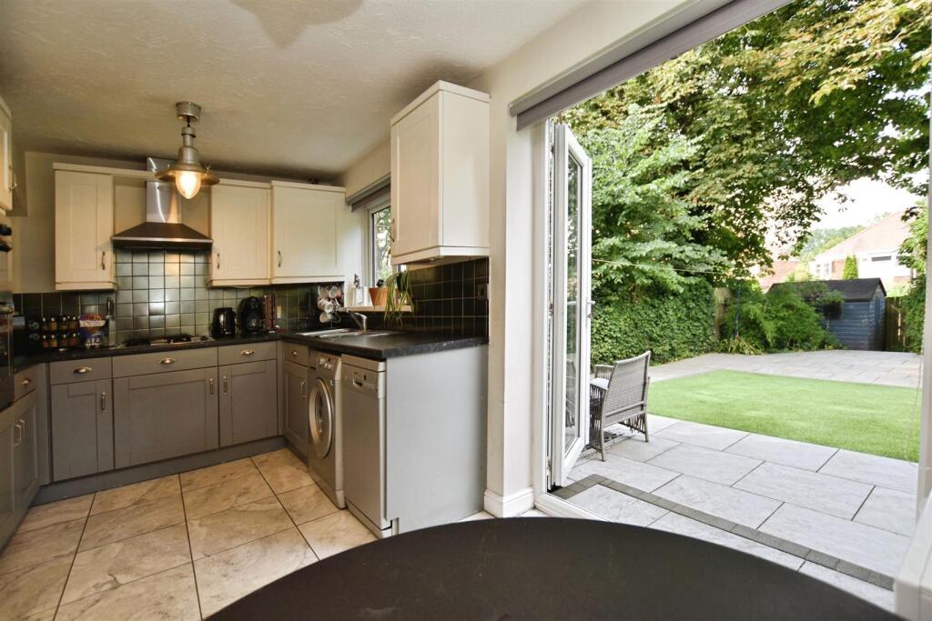 8f6ae4b6-kitchen 20diner.JPG
