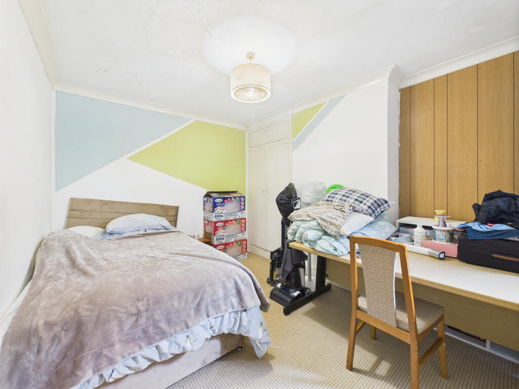 CAM02909G0-PR0430-STILL004