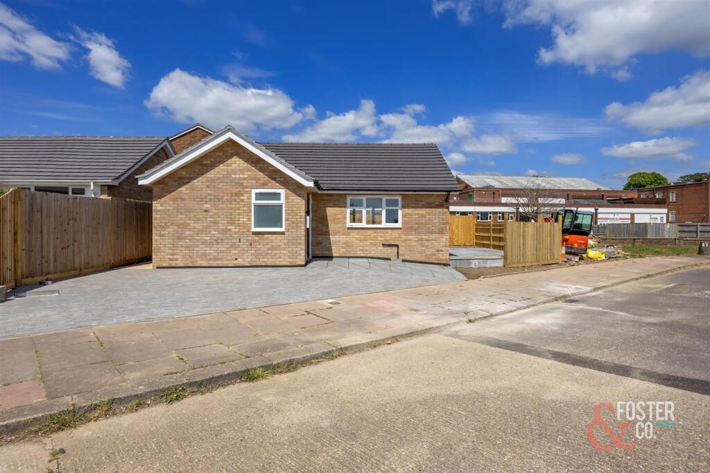 Hawthorn Road, 47-018.jpg