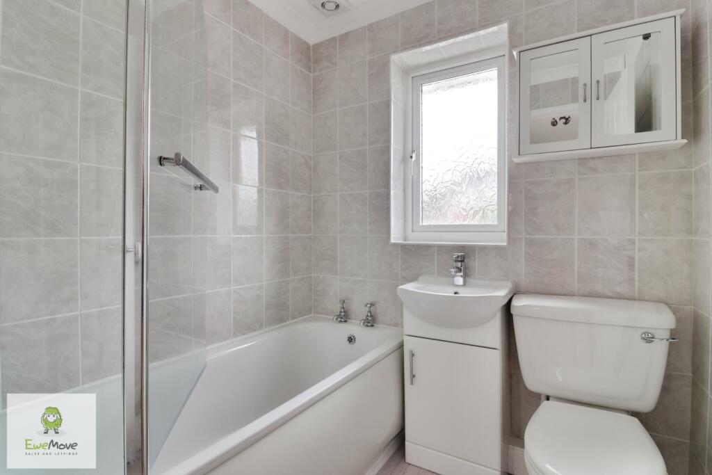 Bathroom - EweMove Cannock