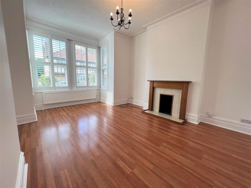 Living Room.jpg
