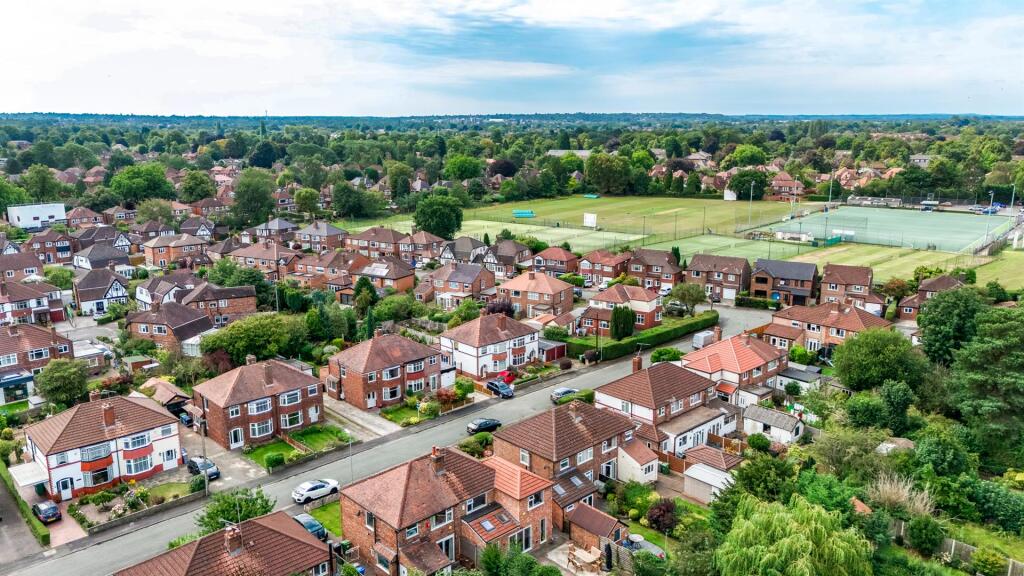 dji_fly_20250811_124526_0036_1754926043786_photo.j