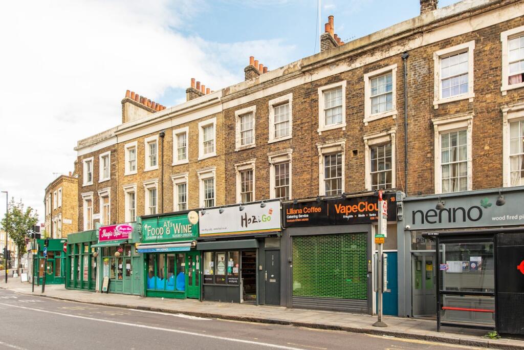Daniel_Watney20b_Caledonian_road1.jpg