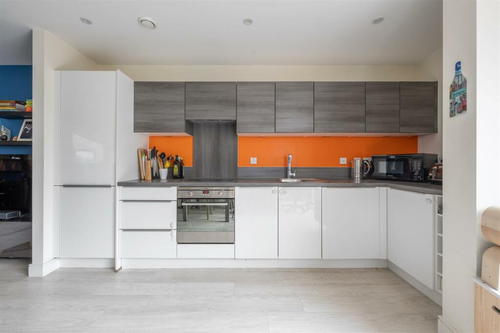 Craig House E17