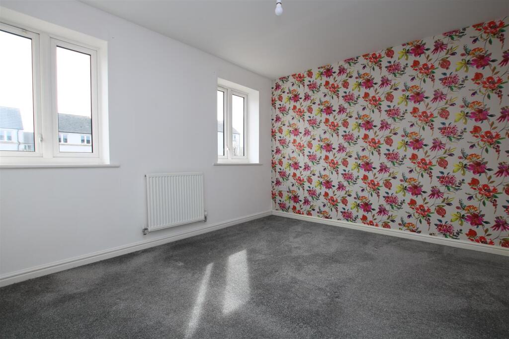 Bedroom 2.JPG