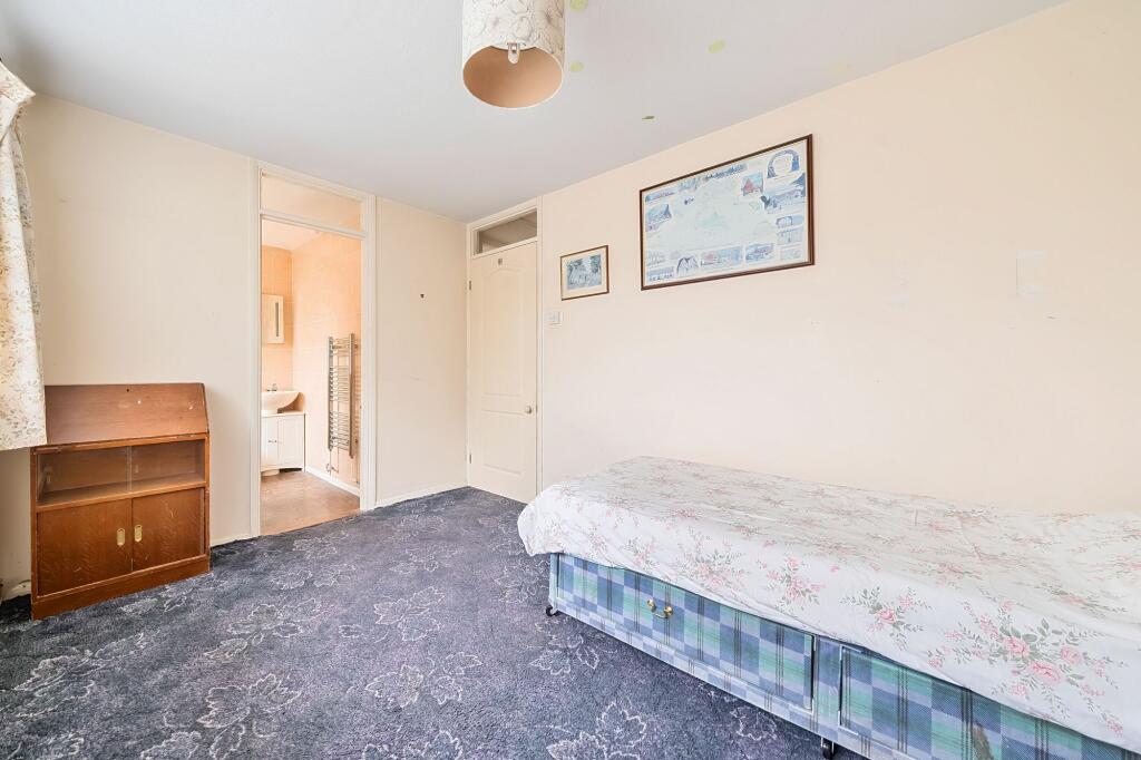 Bedroom Two (2)