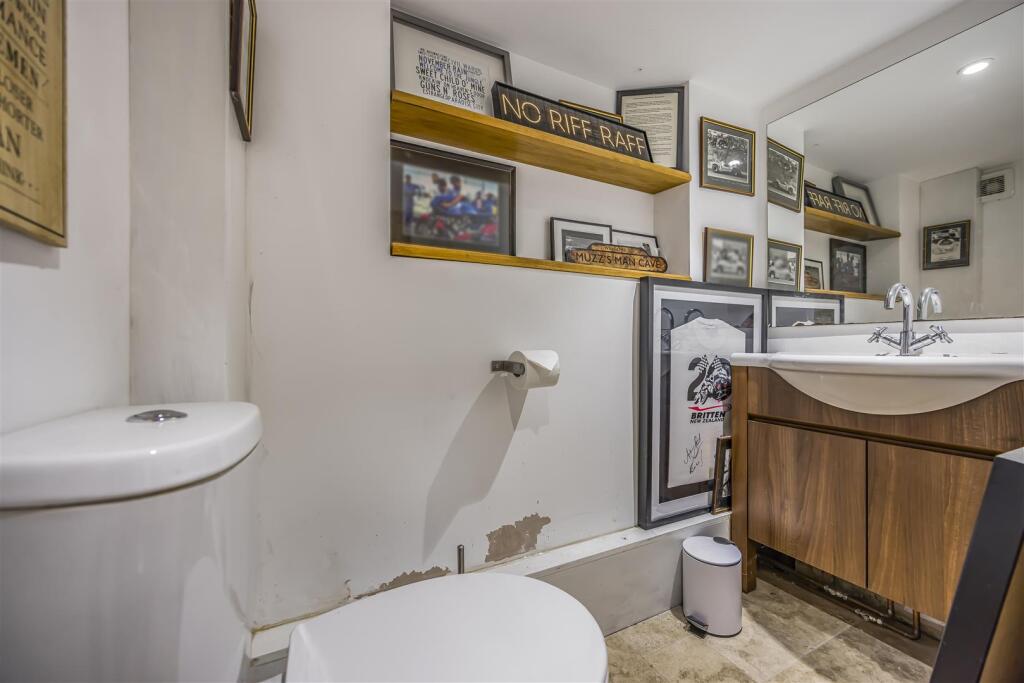 2 Firpiece, Forestside Road, Rowland¿s Castle-Port