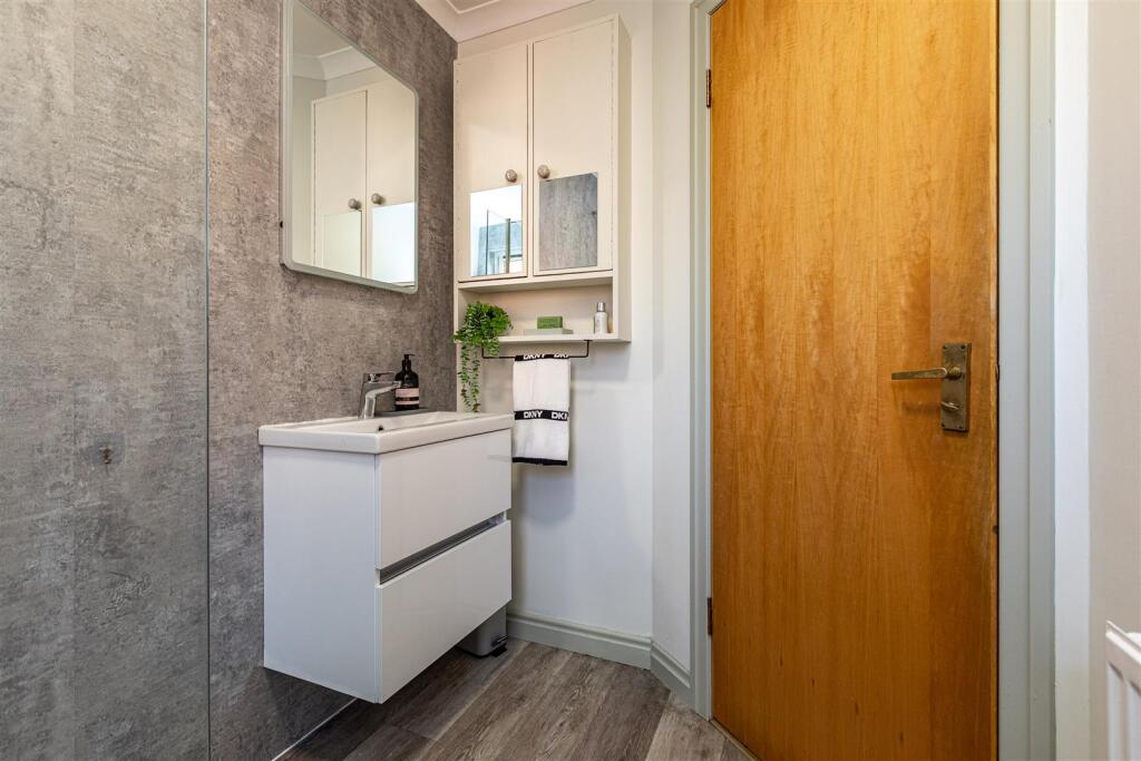 18 Rose Bank Place Galashiels 30.JPG