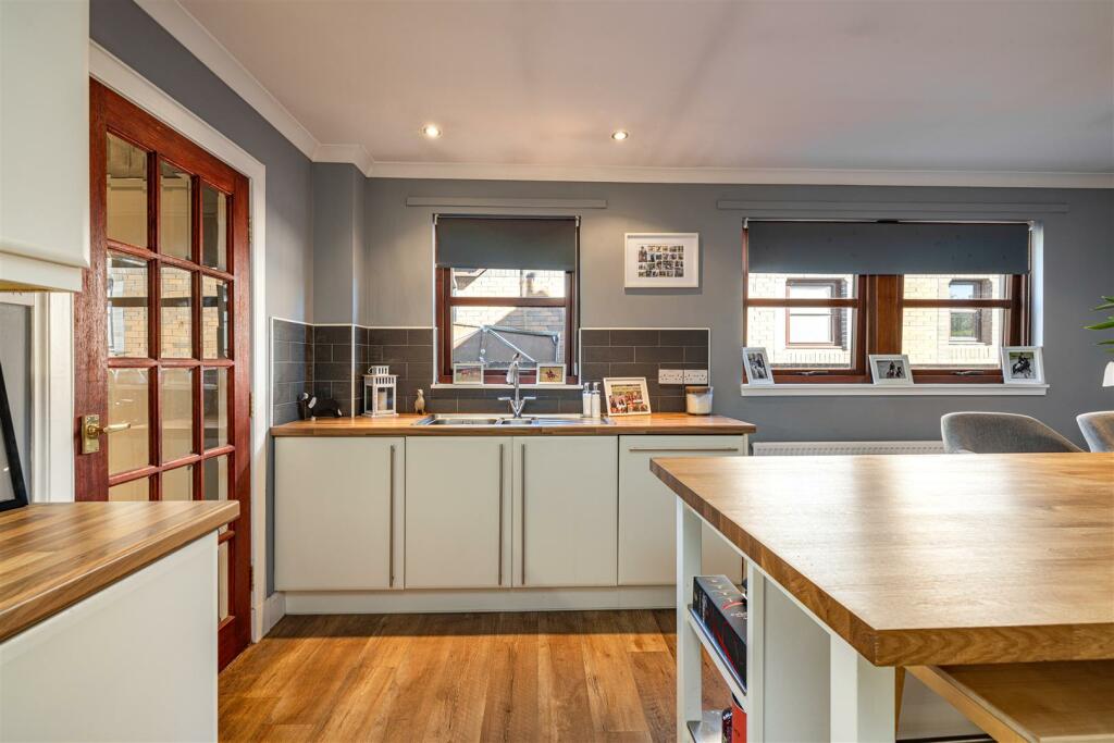 7 Montgomerie Terrace Gattonside 16.JPG