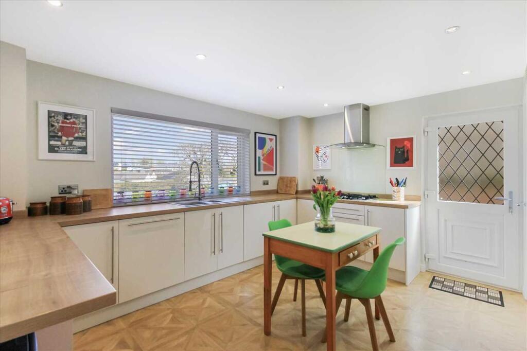 Kitchen Dining (1)