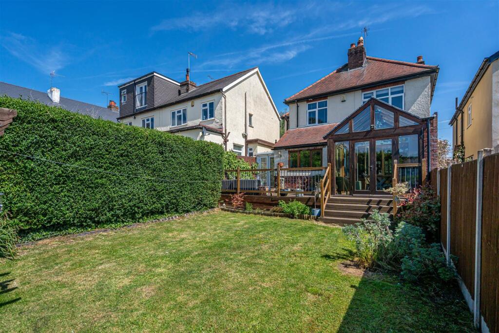 18 Sedgley Road-External (3).jpg