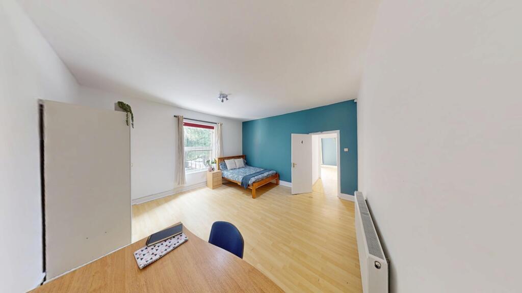 Flat-B-46-Addison-Street-06042025_092827