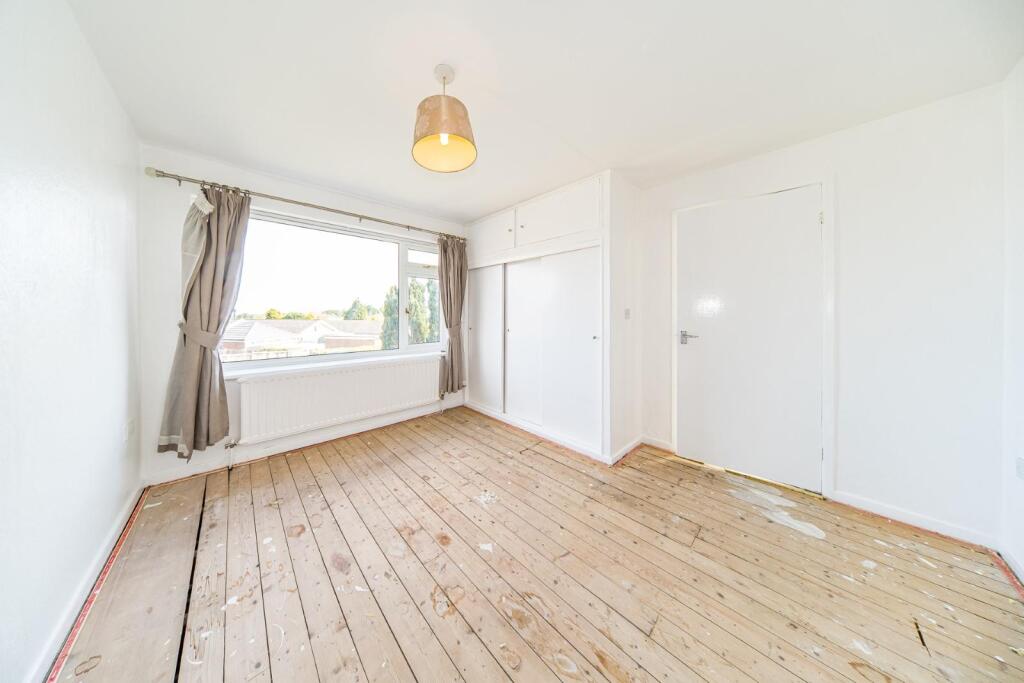 288 Scholes Lane bedroom 1.jpg