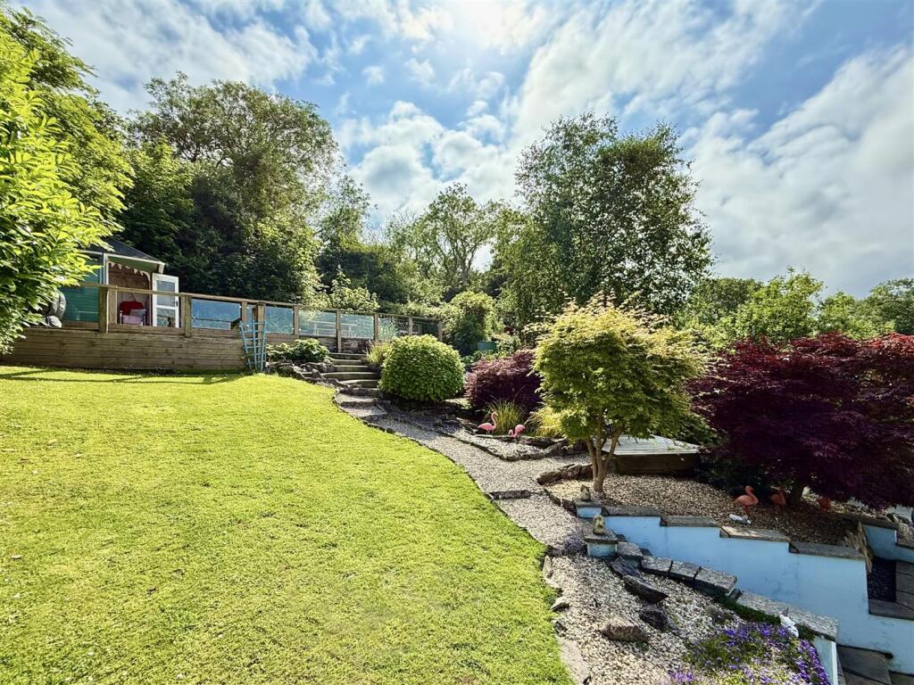 Rear Garden  Left.jpeg