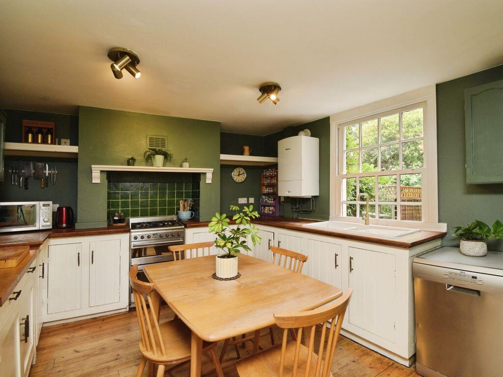 Woodland Terrace, London