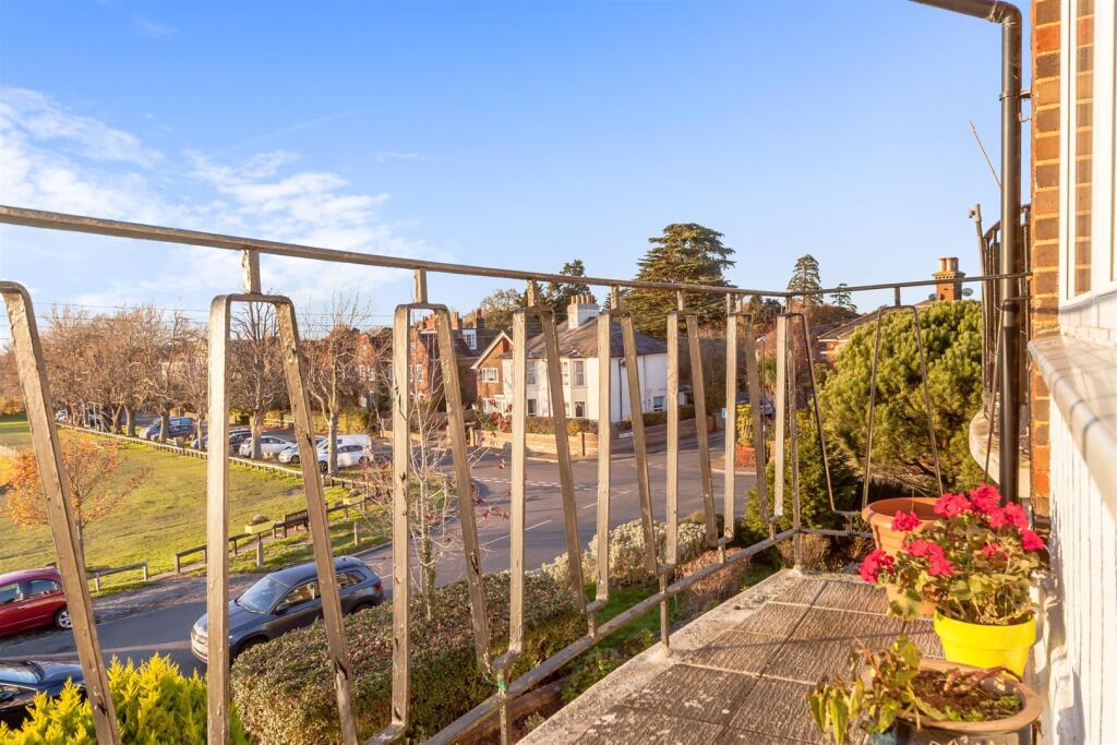 Park Court 11-15.JPG