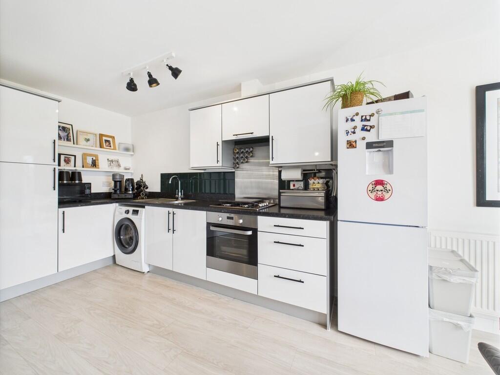 CAM02089G0-PR0518...