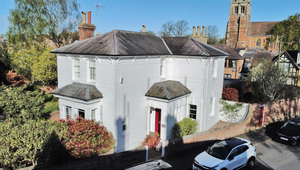 dji_fly_20250417_085304_704_1744876393199_photo_op