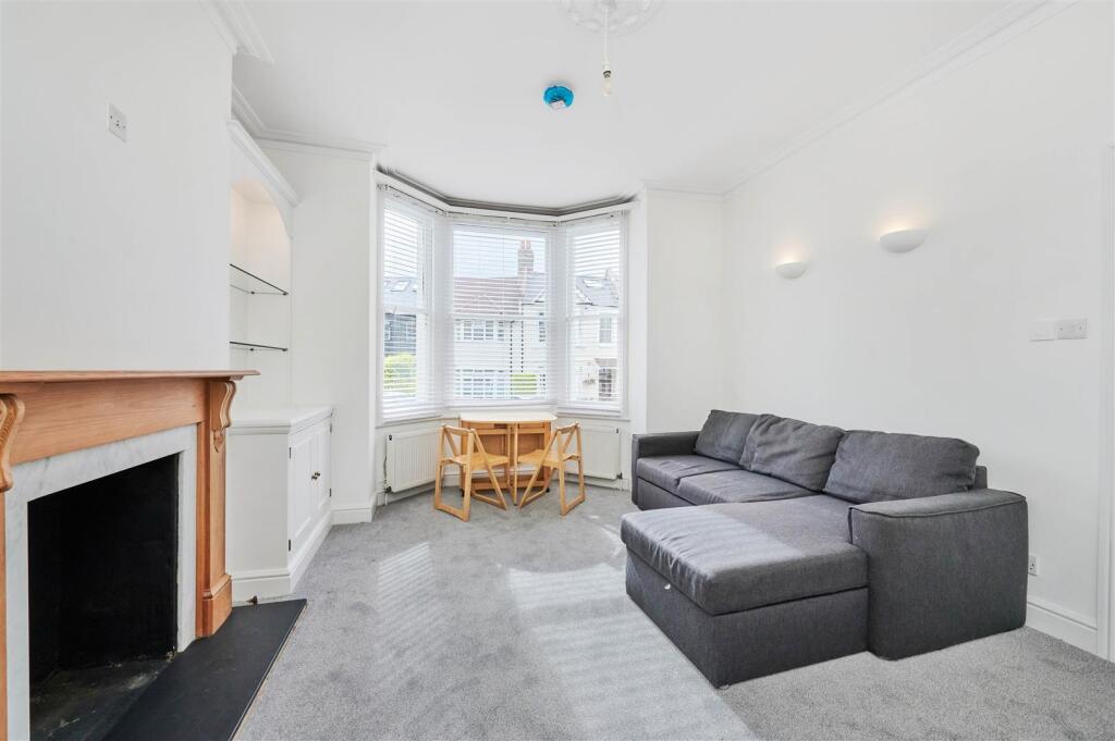 James_Anderson_-_Flat__Burstock_Road_SW15_2PW_9.jp