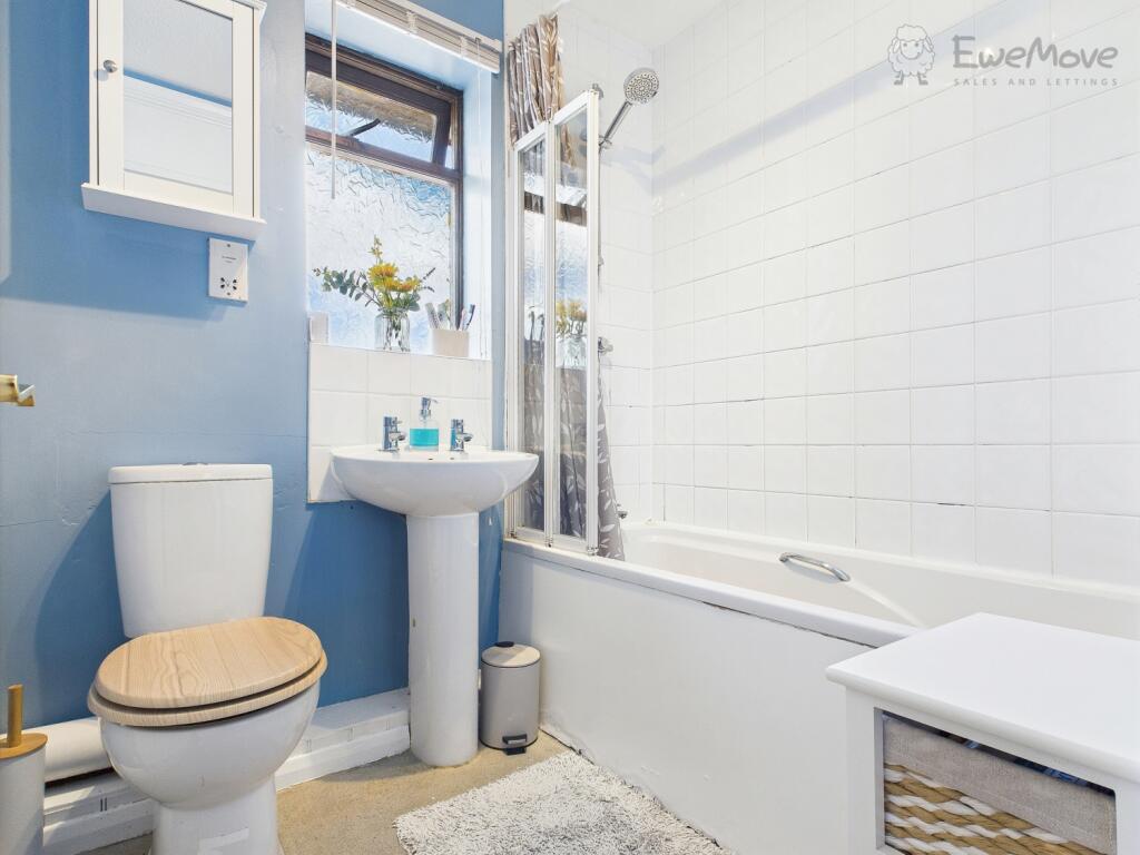 CAM03640G0-PR0051-STILL022