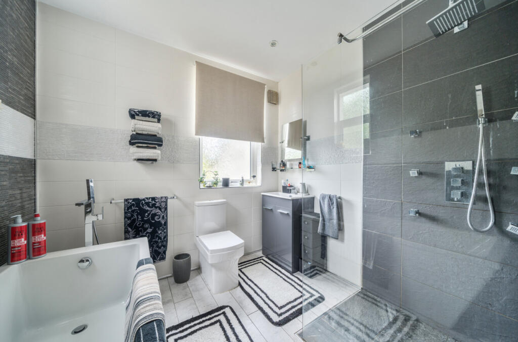 1300143-10-683edf...