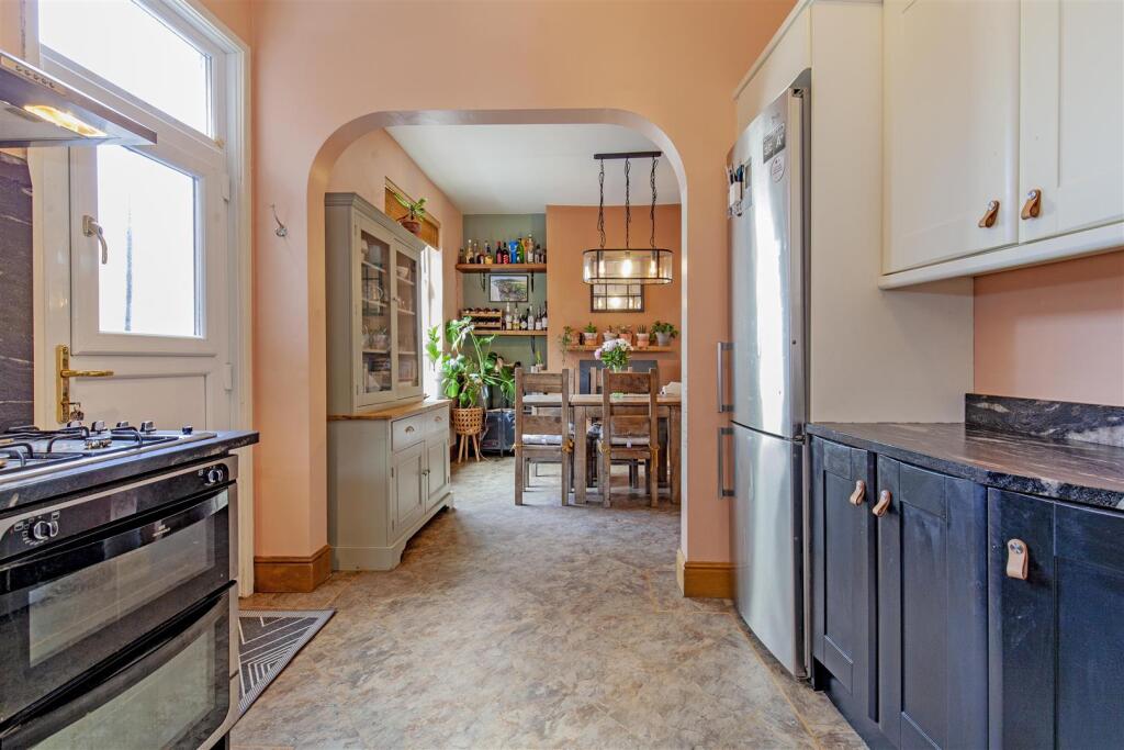 Kitchen-3.jpg
