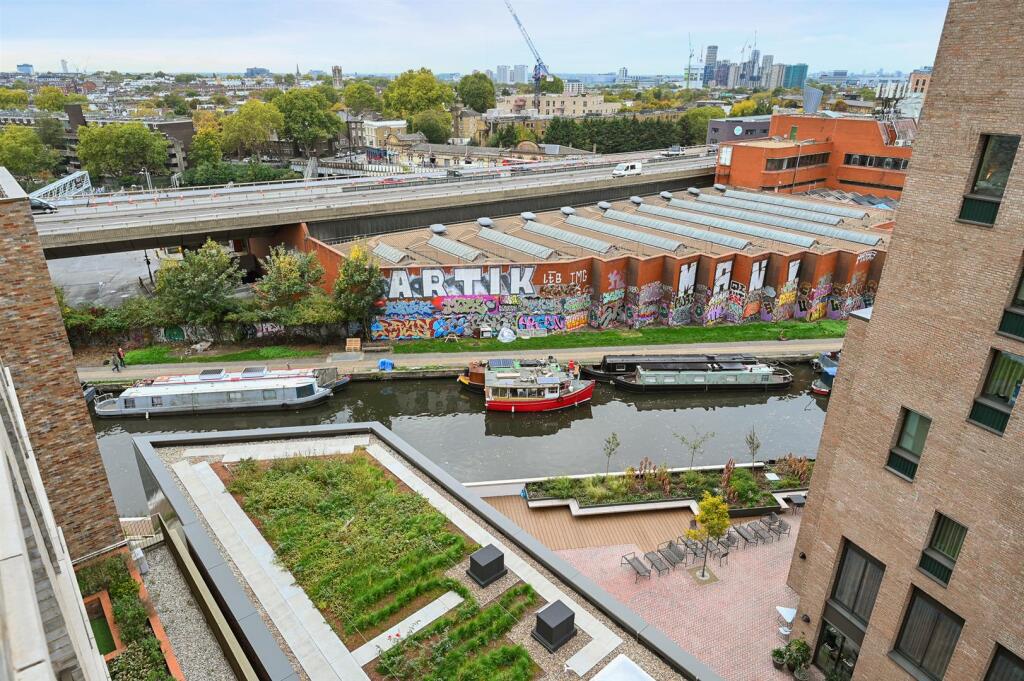 BW - Brick Apartments - Canal1 (1).jpg