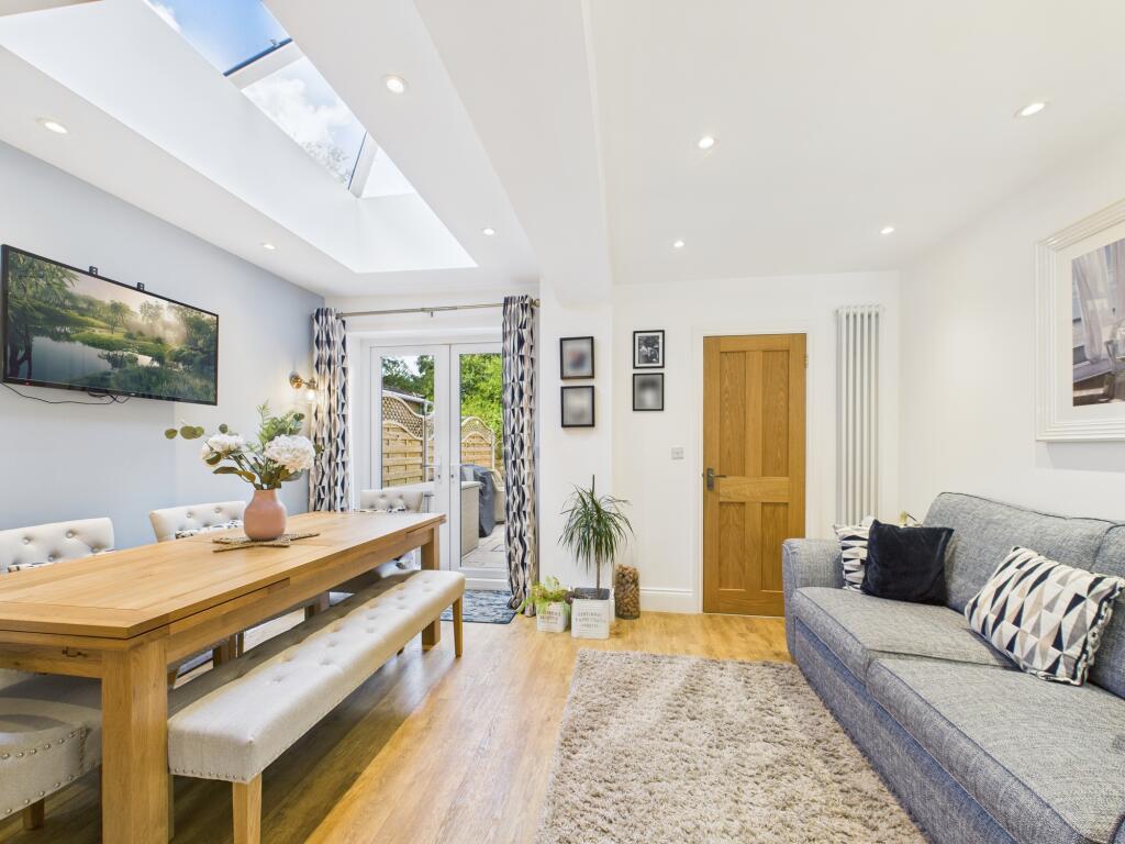 Living/Dining Area