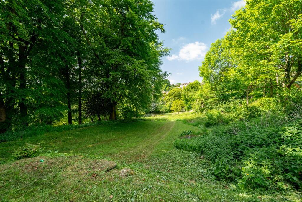 Woodside Cottage GL6 7NY-4.jpg