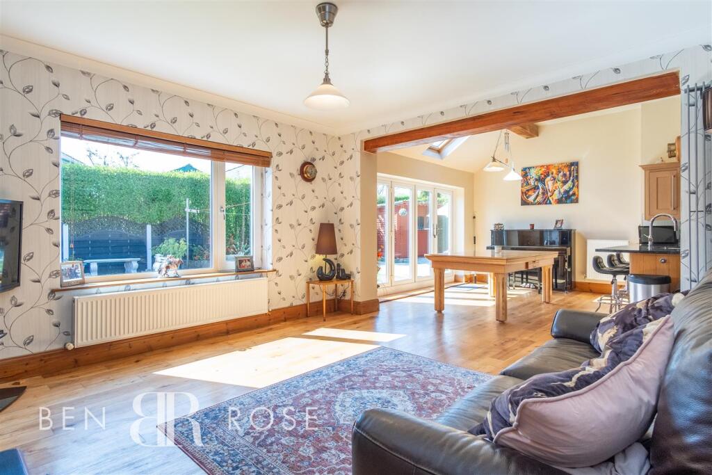 Family Room/Dining Room