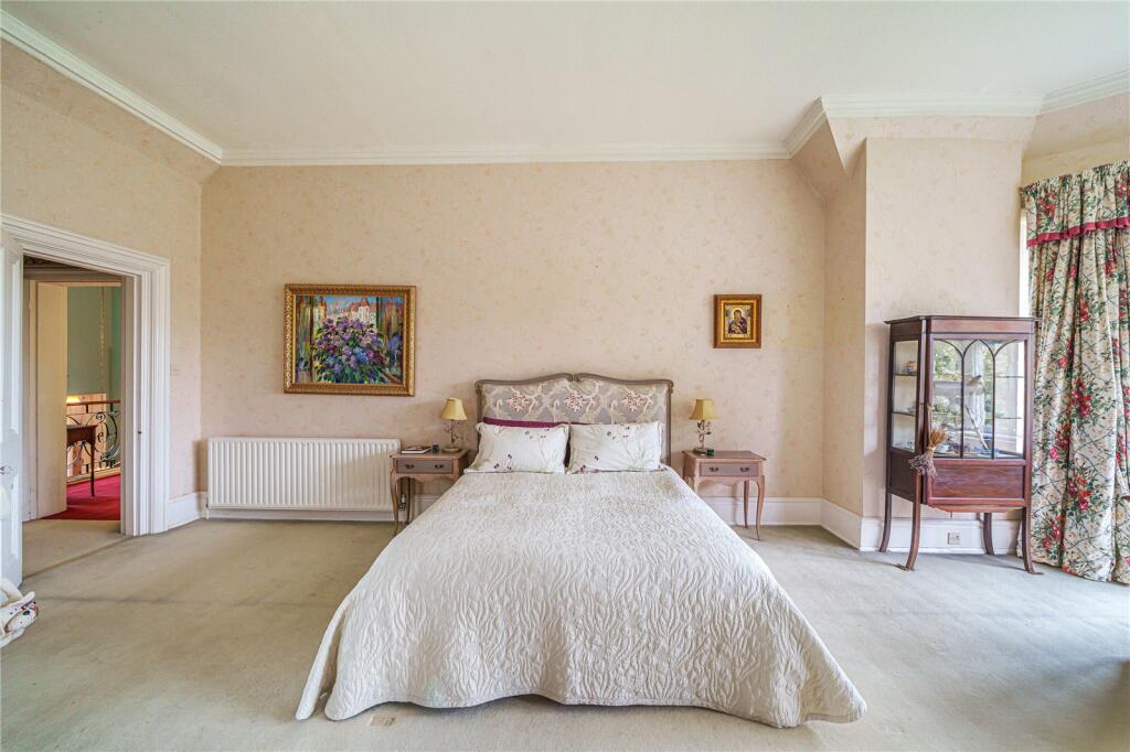 Main Bedroom