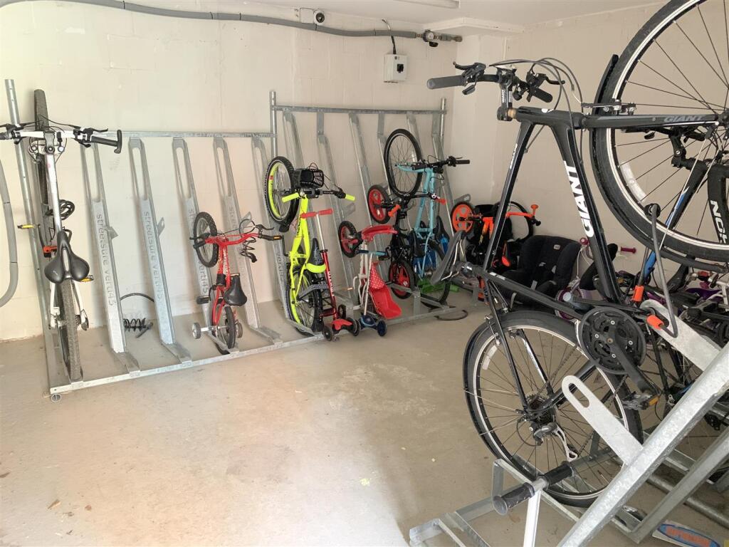 Bike Store