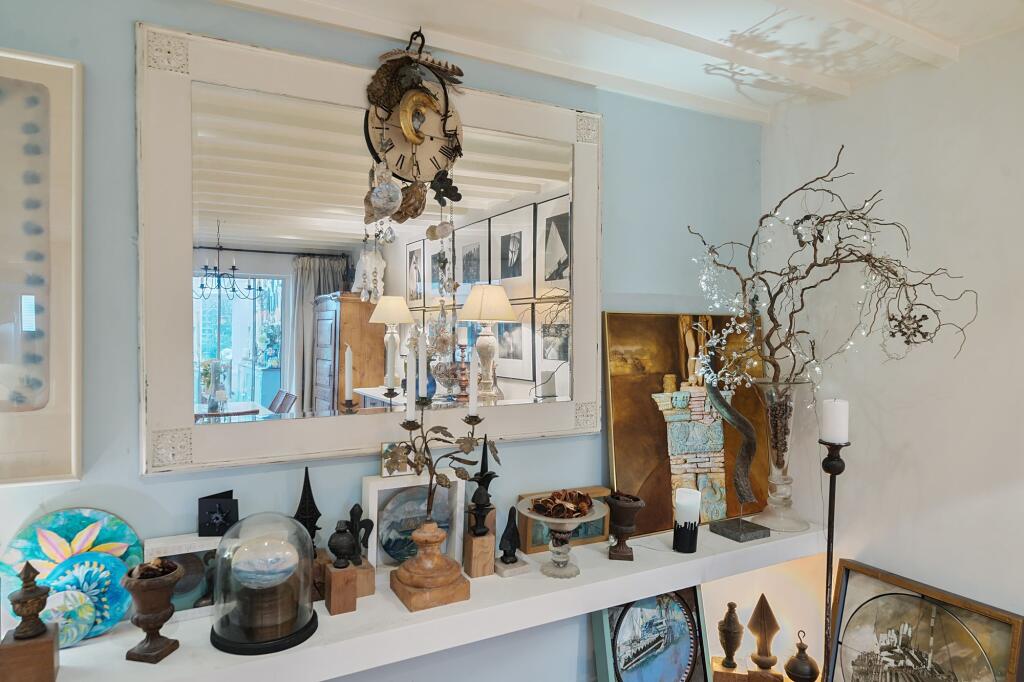 Living Room/Dining Room (7)