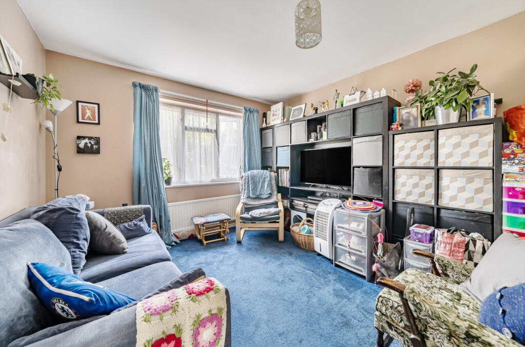 1311884-1-685589b...