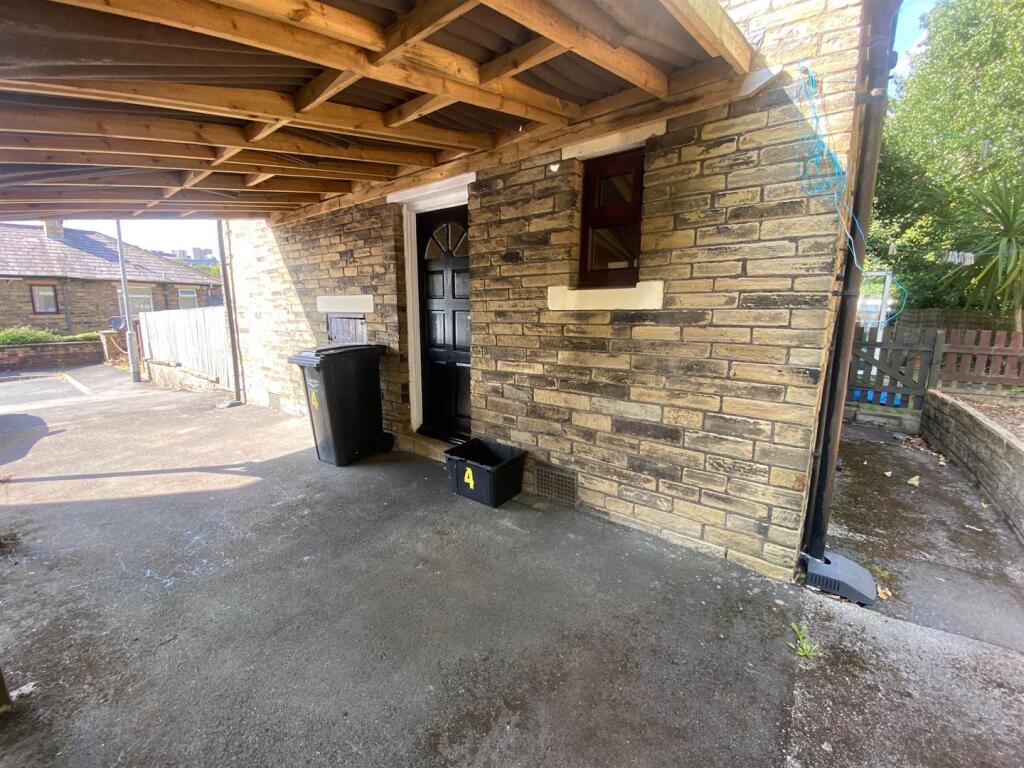 SIDE EXTERNAL.jpg